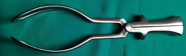 SIMPSON OBSTETRICAL FORCEPS 